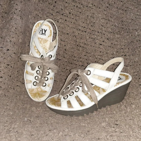 FLY LONDON-Yito-White Leather Gladiator-Ghillie Wedge Sandal-Sz 38-Excellent - Picture 1 of 7